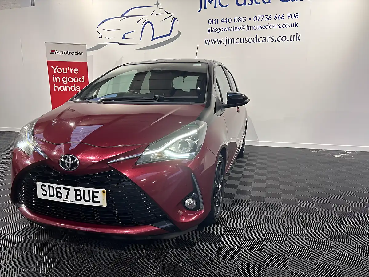 Used 2017 Toyota Yaris Blue Bi-Tone Red - Interior and Exterior details 7