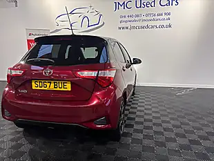 Used 2017 Toyota Yaris Blue Bi-Tone Red - Interior and Exterior details 9