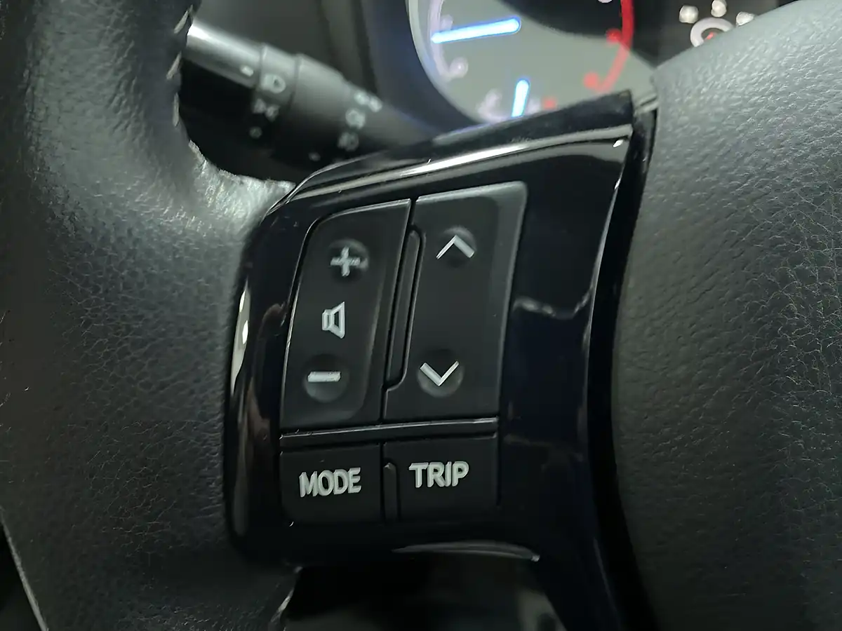 Used 2017 Toyota Yaris Design Grey - Interior and Exterior details 16