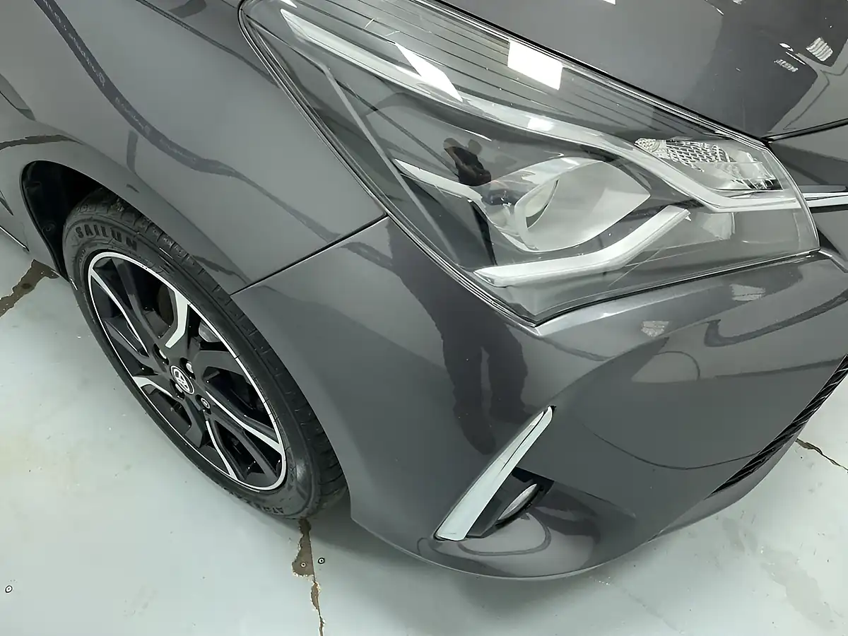 Used 2017 Toyota Yaris Design Grey - Interior and Exterior details 4