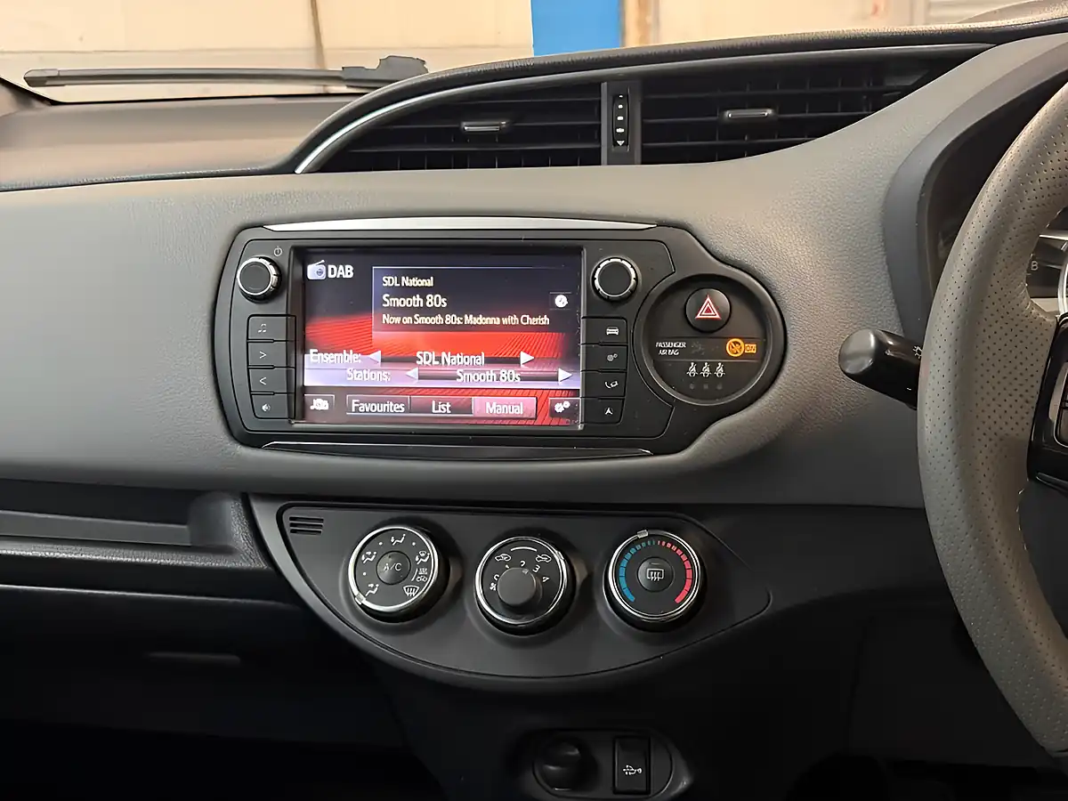 Used 2017 Toyota Yaris Design White - Interior and Exterior details 14
