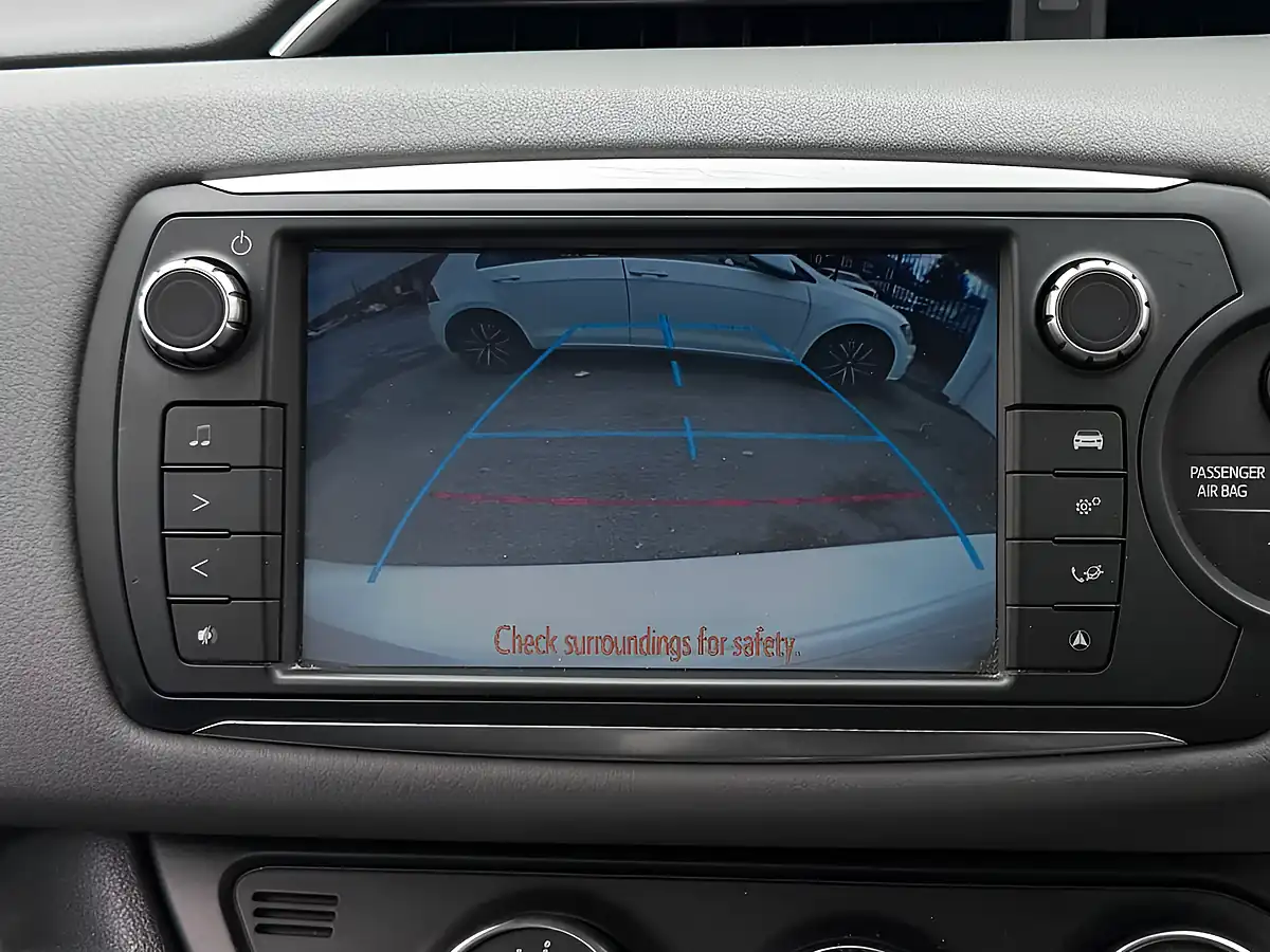 Used 2017 Toyota Yaris Design White - Interior and Exterior details 3
