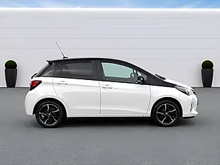 Used 2017 Toyota Yaris Design White - Interior and Exterior details 6