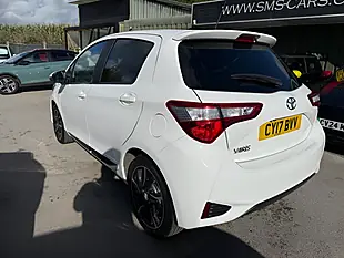 Used 2017 Toyota Yaris Design White - Interior and Exterior details 9