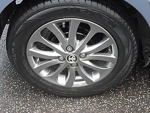 Used 2017 Toyota Yaris Icon Clearwater Blue - Interior and Exterior details 11