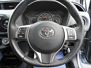 Used 2017 Toyota Yaris Icon Clearwater Blue - Interior and Exterior details 5