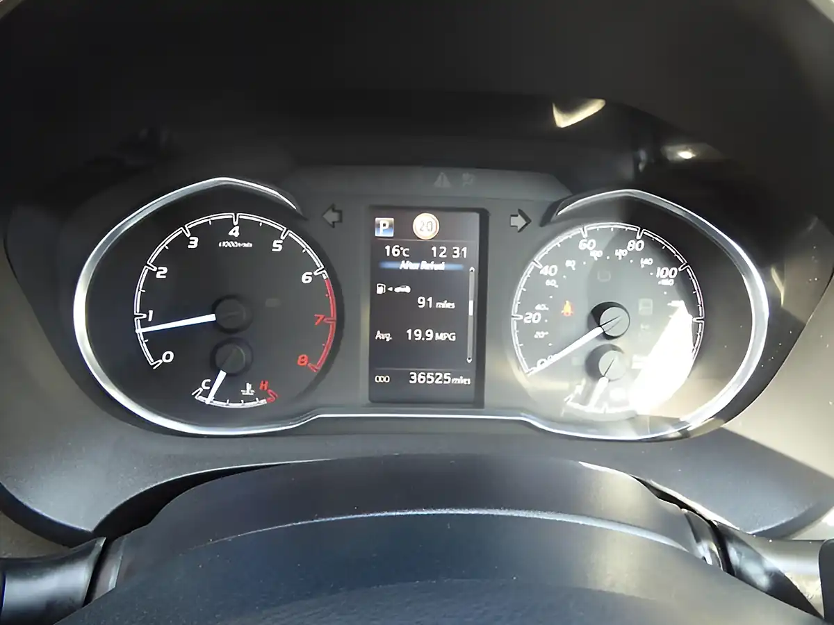 Used 2017 Toyota Yaris Icon Grey - Interior and Exterior details 15