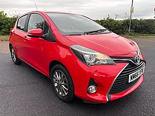 Used 2017 Toyota Yaris Icon M-Drive Red - Interior and Exterior details 5