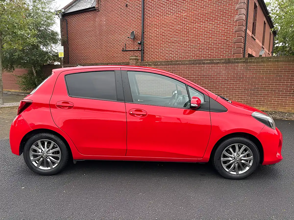 Used 2017 Toyota Yaris Icon M-Drive Red - Interior and Exterior details 6