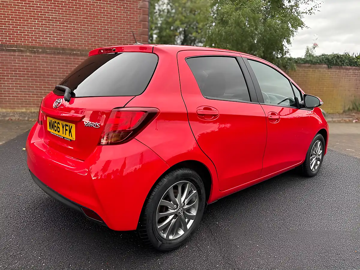 Used 2017 Toyota Yaris Icon M-Drive Red - Interior and Exterior details 7