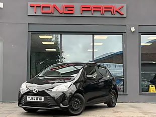 Used 2017 Toyota Yaris Icon Multidrive S Black - Interior and Exterior details 9