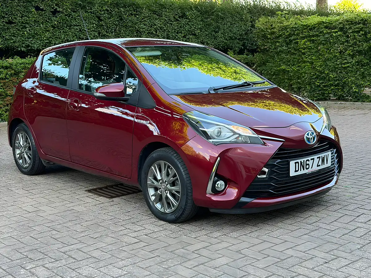 Used 2017 Toyota Yaris Icon Red - Front View