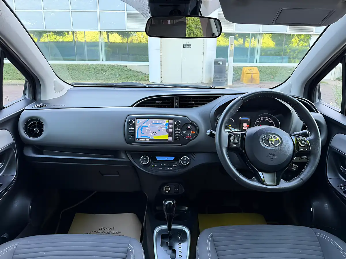 Used 2017 Toyota Yaris Icon Red - Interior and Exterior details 17