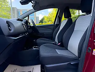 Used 2017 Toyota Yaris Icon Red - Interior and Exterior details 20