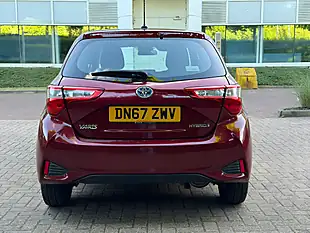 Used 2017 Toyota Yaris Icon Red - Interior and Exterior details 4