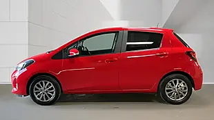 Used 2017 Toyota Yaris Icon Red - Interior and Exterior details 10