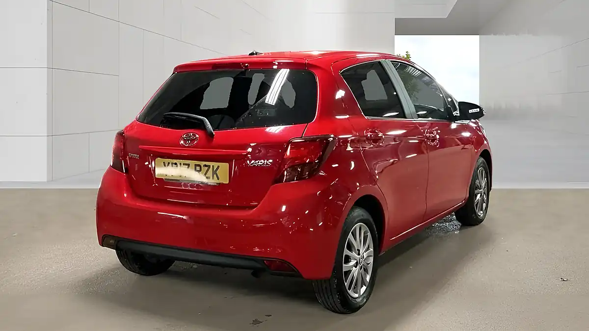 Used 2017 Toyota Yaris Icon Red - Interior and Exterior details 7