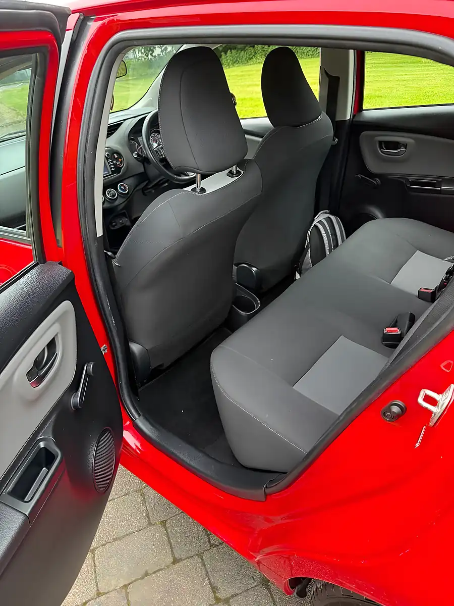 Used 2017 Toyota Yaris Icon Red - Interior and Exterior details 18