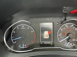 Used 2017 Toyota Yaris Icon Red - Interior and Exterior details 20