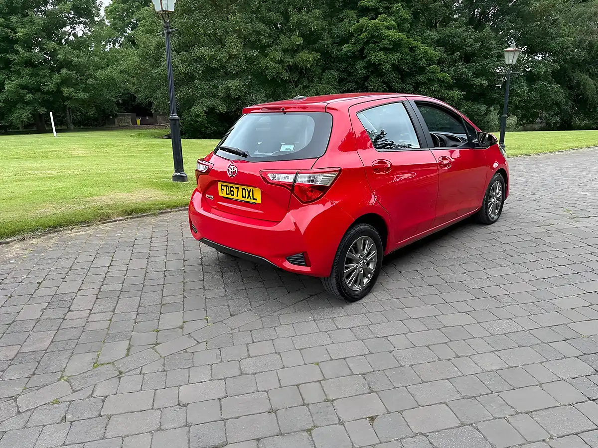 Used 2017 Toyota Yaris Icon Red - Interior and Exterior details 4
