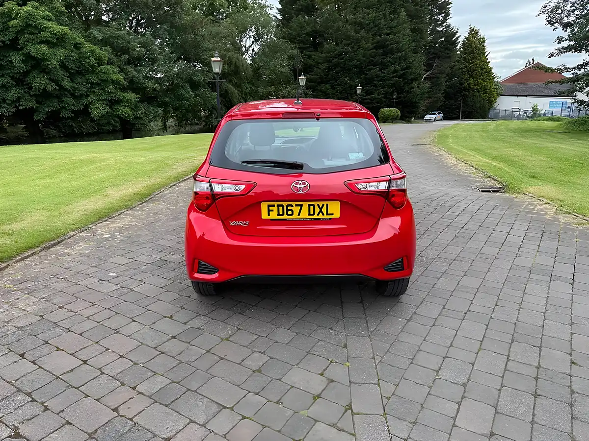 Used 2017 Toyota Yaris Icon Red - Interior and Exterior details 6