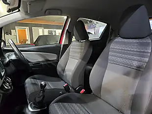 Used 2017 Toyota Yaris Icon Red - Interior and Exterior details 10