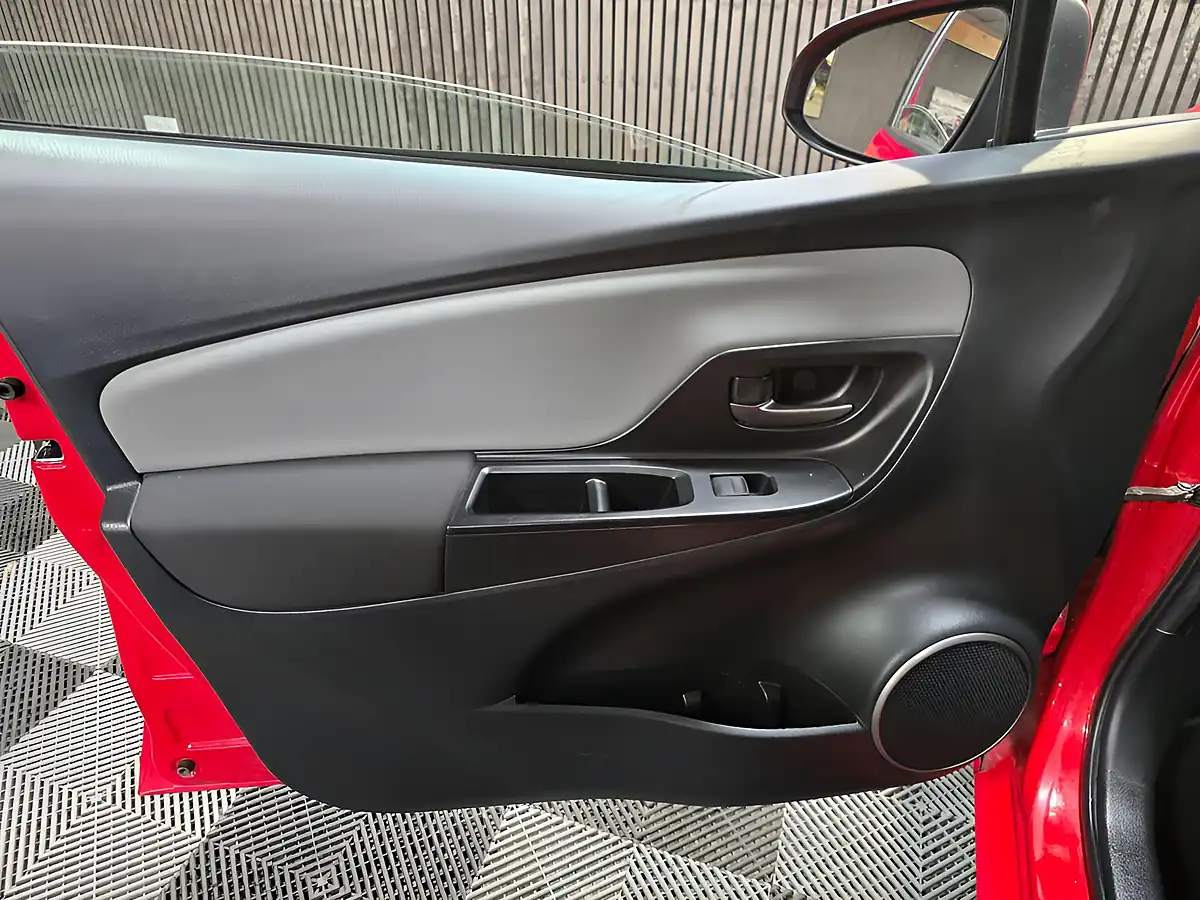 Used 2017 Toyota Yaris Icon Red - Interior and Exterior details 11