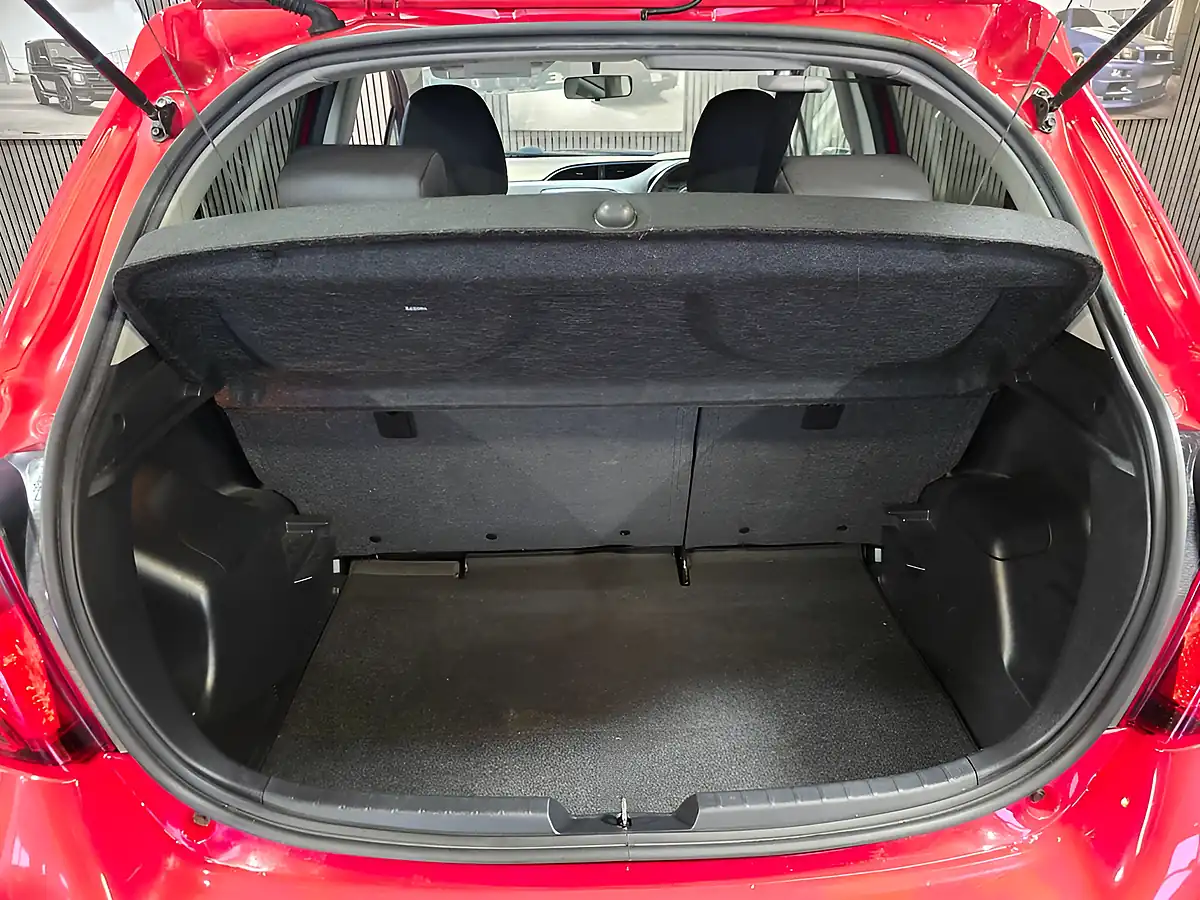 Used 2017 Toyota Yaris Icon Red - Interior and Exterior details 14