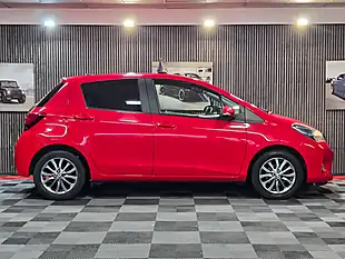 Used 2017 Toyota Yaris Icon Red - Interior and Exterior details 2