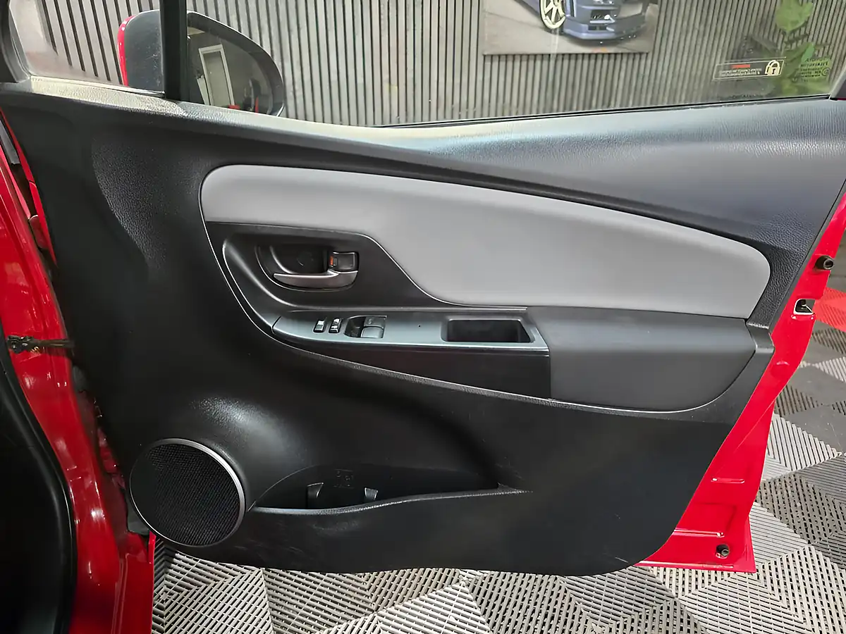 Used 2017 Toyota Yaris Icon Red - Interior and Exterior details 20