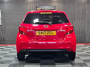 Used 2017 Toyota Yaris Icon Red - Interior and Exterior details 4