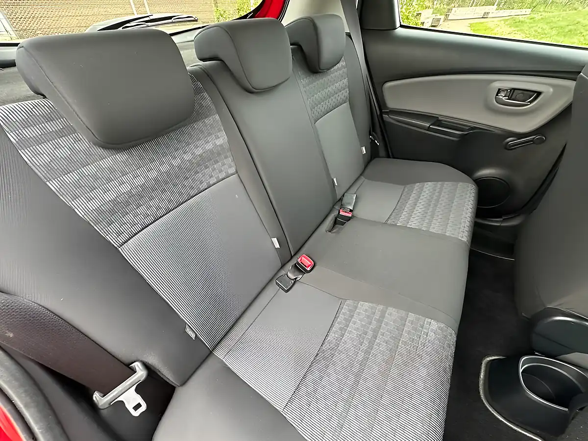 Used 2017 Toyota Yaris Icon Red - Interior and Exterior details 20