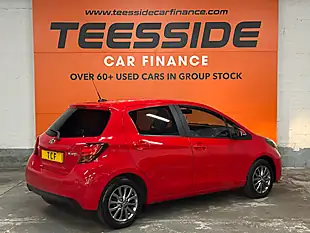 Used 2017 Toyota Yaris Icon Red - Interior and Exterior details 3