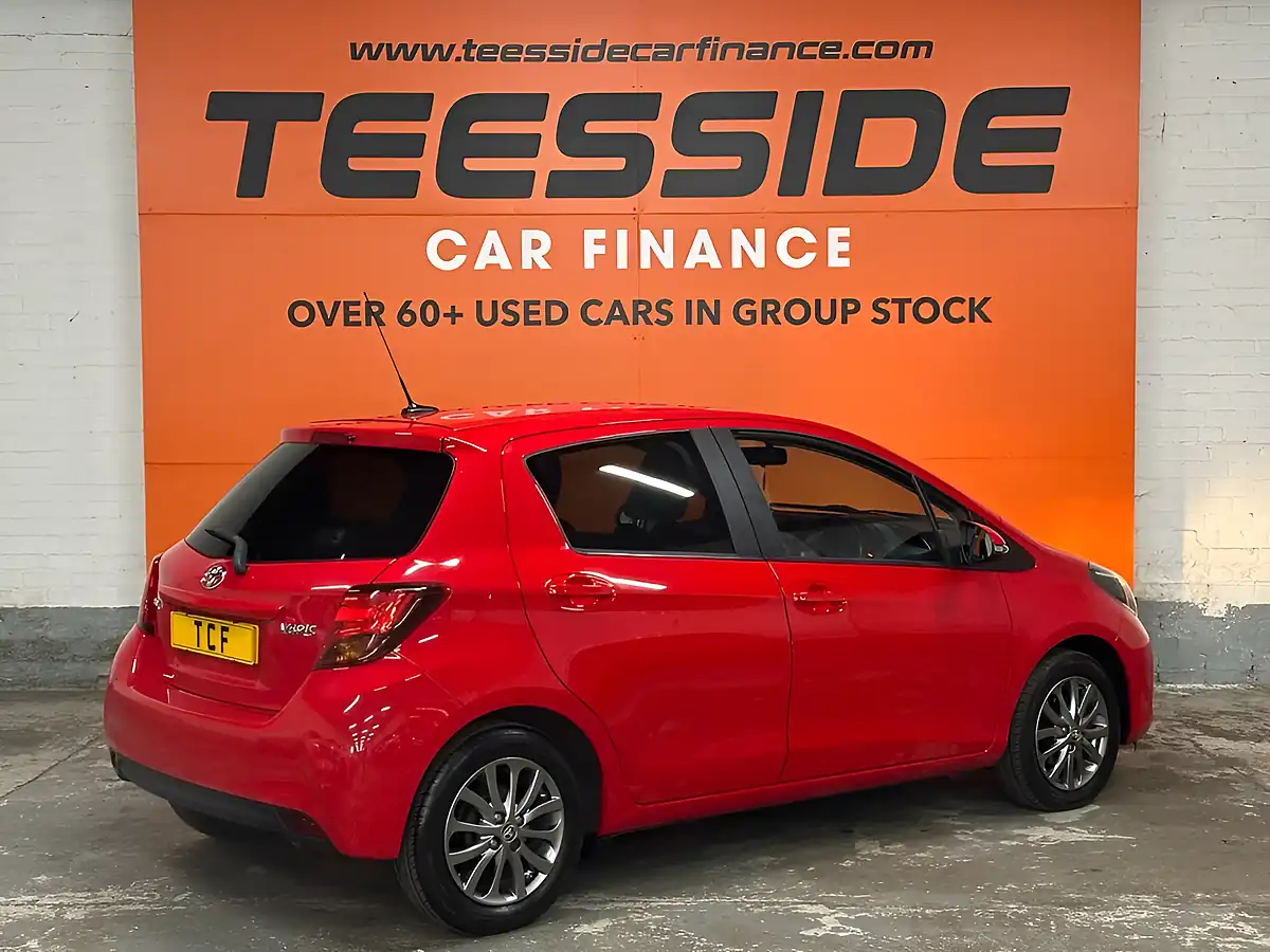 Used 2017 Toyota Yaris Icon Red - Interior and Exterior details 3