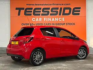Used 2017 Toyota Yaris Icon Red - Interior and Exterior details 4