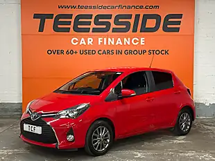 Used 2017 Toyota Yaris Icon Red - Interior and Exterior details 7