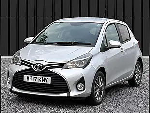 Used 2017 Toyota Yaris Icon Silver - Interior and Exterior details 3