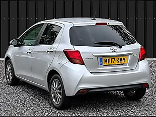 Used 2017 Toyota Yaris Icon Silver - Interior and Exterior details 4