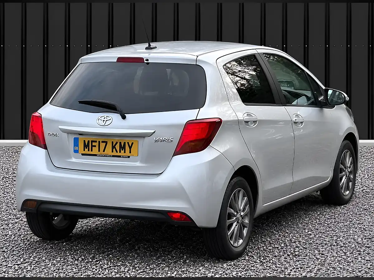 Used 2017 Toyota Yaris Icon Silver - Interior and Exterior details 6