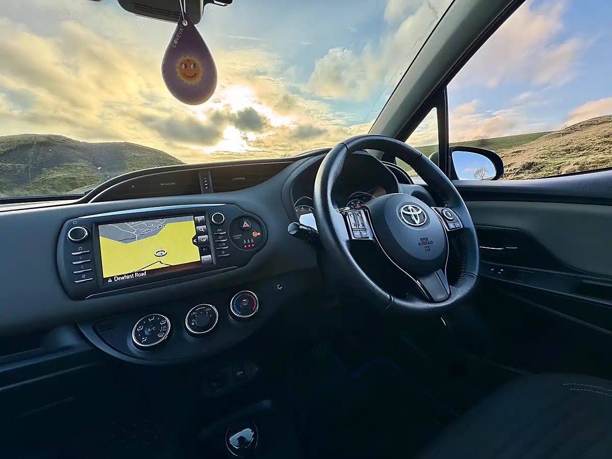 Used 2017 Toyota Yaris Icon Tech Blue - Interior and Exterior details 20