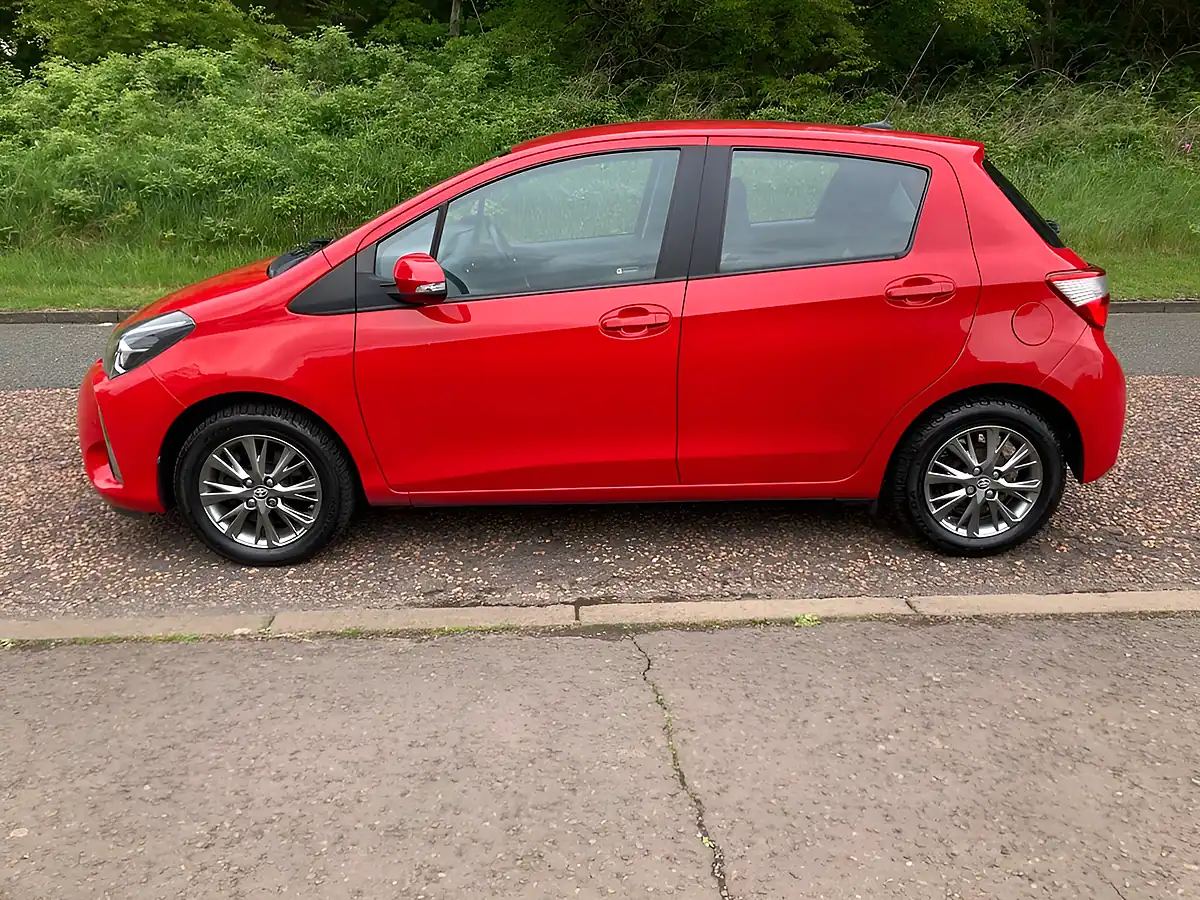 Used 2017 Toyota Yaris Icon Tech Red - Interior and Exterior details 11