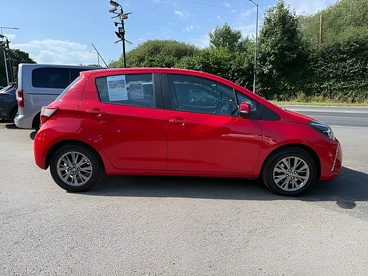Used 2017 Toyota Yaris Icon Tech Red - Interior and Exterior details 8