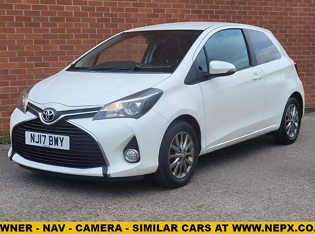 Used 2017 Toyota Yaris Icon White - Front View
