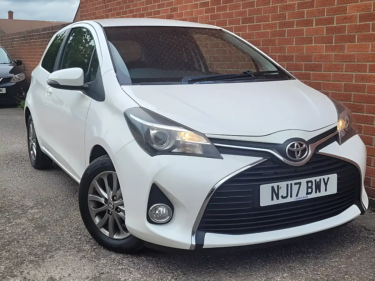 Used 2017 Toyota Yaris Icon White - Interior and Exterior details 3