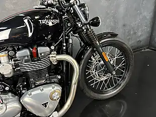 Used 2017 Triumph Bobber 1200 Black - Interior and Exterior details 10