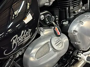Used 2017 Triumph Bobber 1200 Black - Interior and Exterior details 20