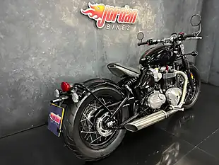 Used 2017 Triumph Bobber 1200 Black - Interior and Exterior details 6