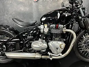 Used 2017 Triumph Bobber 1200 Black - Interior and Exterior details 8
