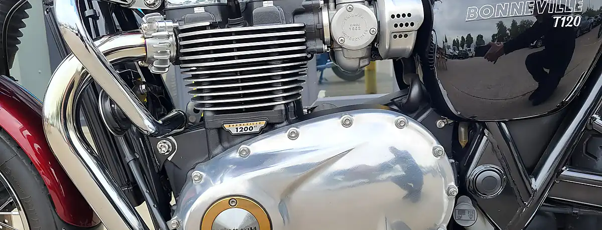 Used 2017 Triumph Bonneville T120 - Interior and Exterior details 7