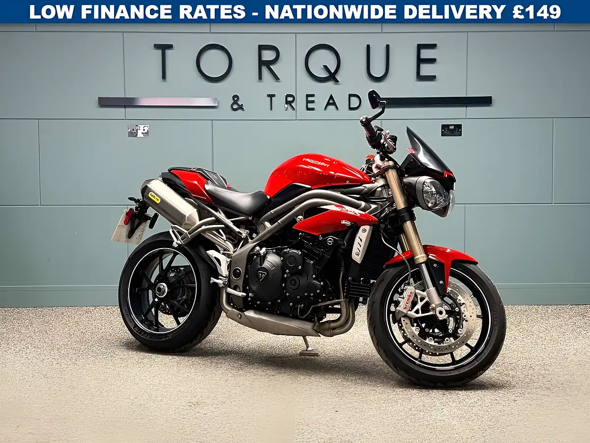 Used 2017 Triumph Speed Triple 1050 S Red - Front View